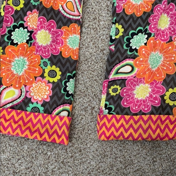 Med. Vera Bradley Ziggy Zinnia PJ Set - Picture 5 of 7